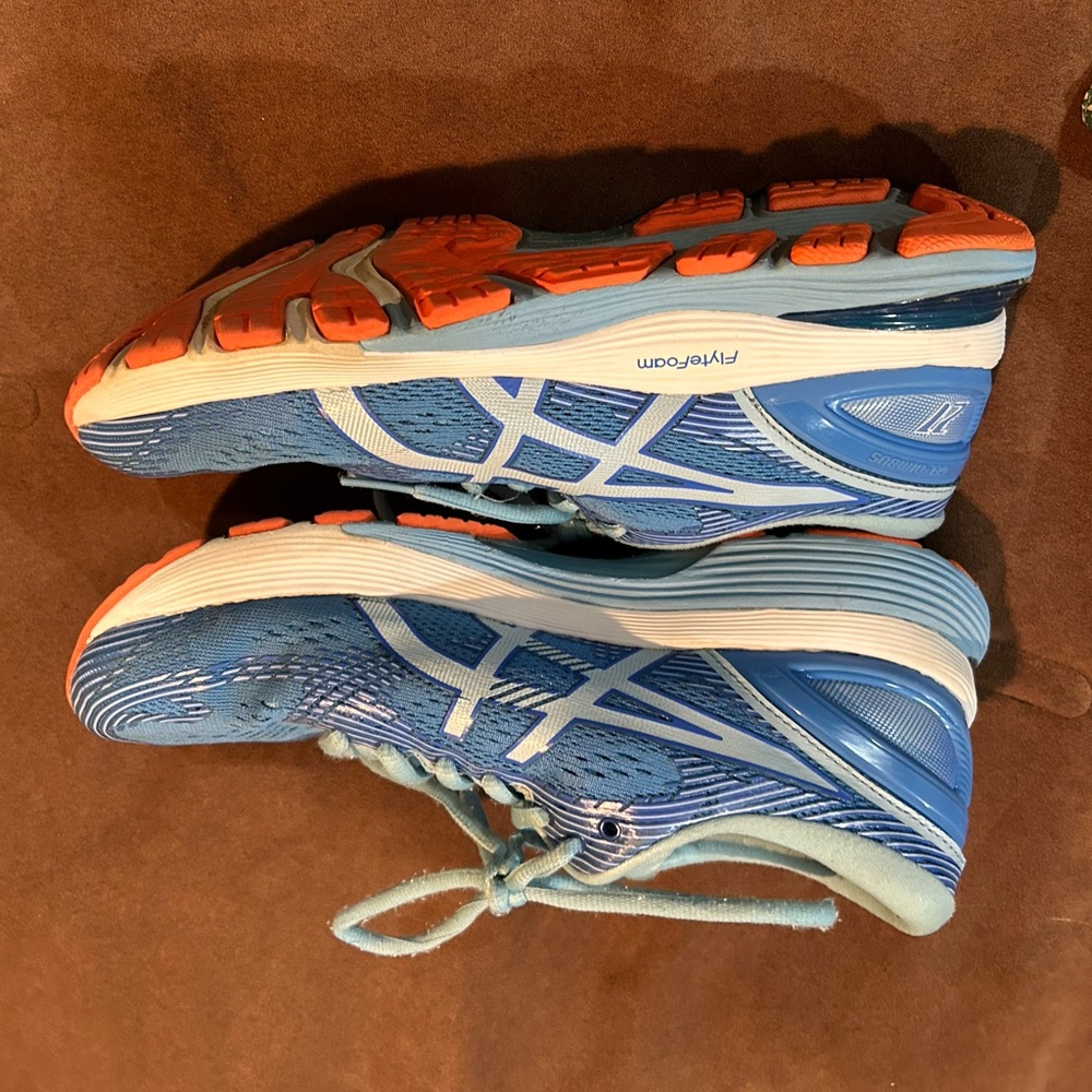 ASICS Womens Running Shoe